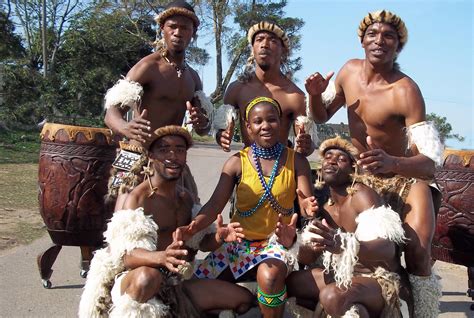  Amakhonya Uma Jornada Vibrante Através de Ritmos Tradicionais Zulues